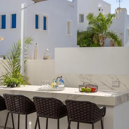 فيلة Beachfront Villla Mimosa