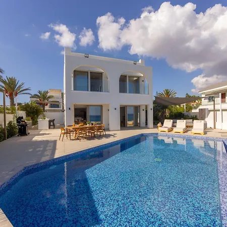 Villa Beachfront Villla Mimosa