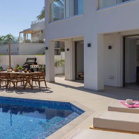 Villa Beachfront Villla Mimosa